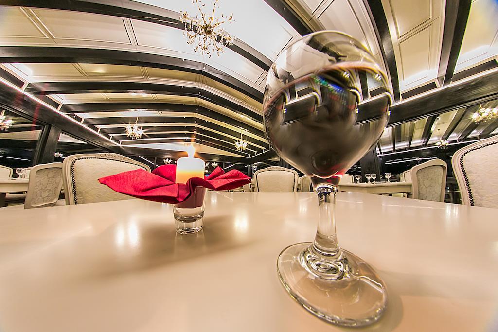Hotel Toacabellevue Gura Humorului Kültér fotó